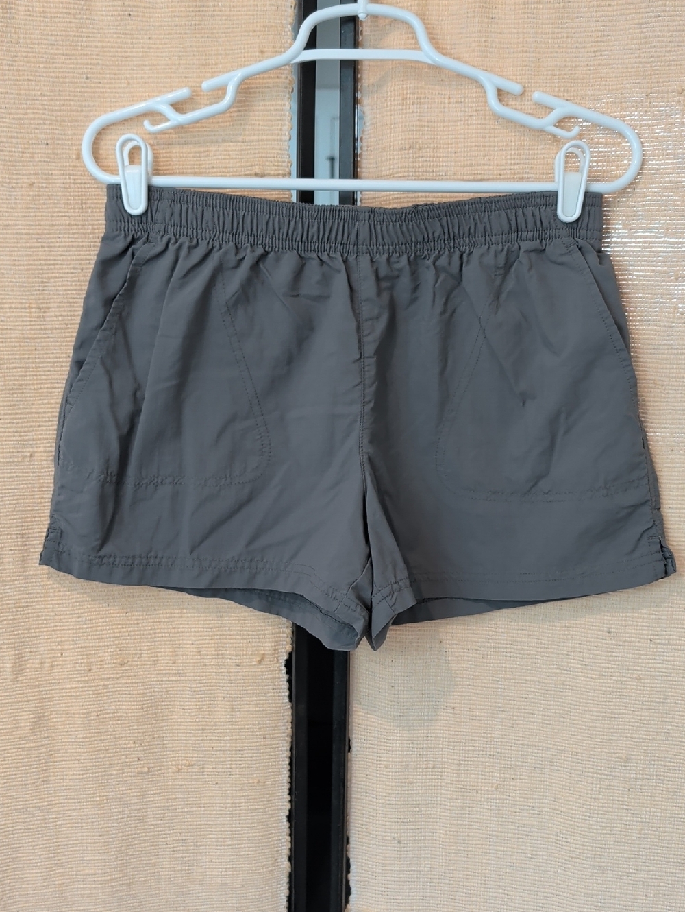 Women's Gray Athletic Shorts with Elastic Waistband and Front Pockets